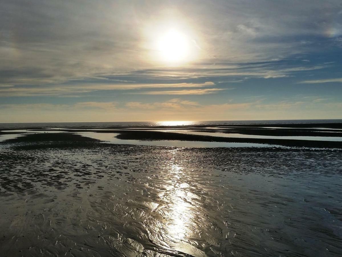 Sunny Days - App 60 M2 Avec Balcon, 4 Pers, 3E Etage, Au Calme Et Ensoleille Lägenhet Le Touquet Exteriör bild